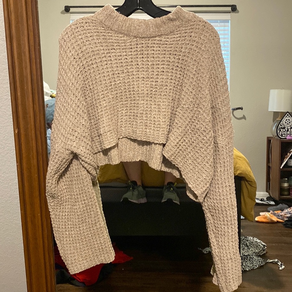 Crop top sweater